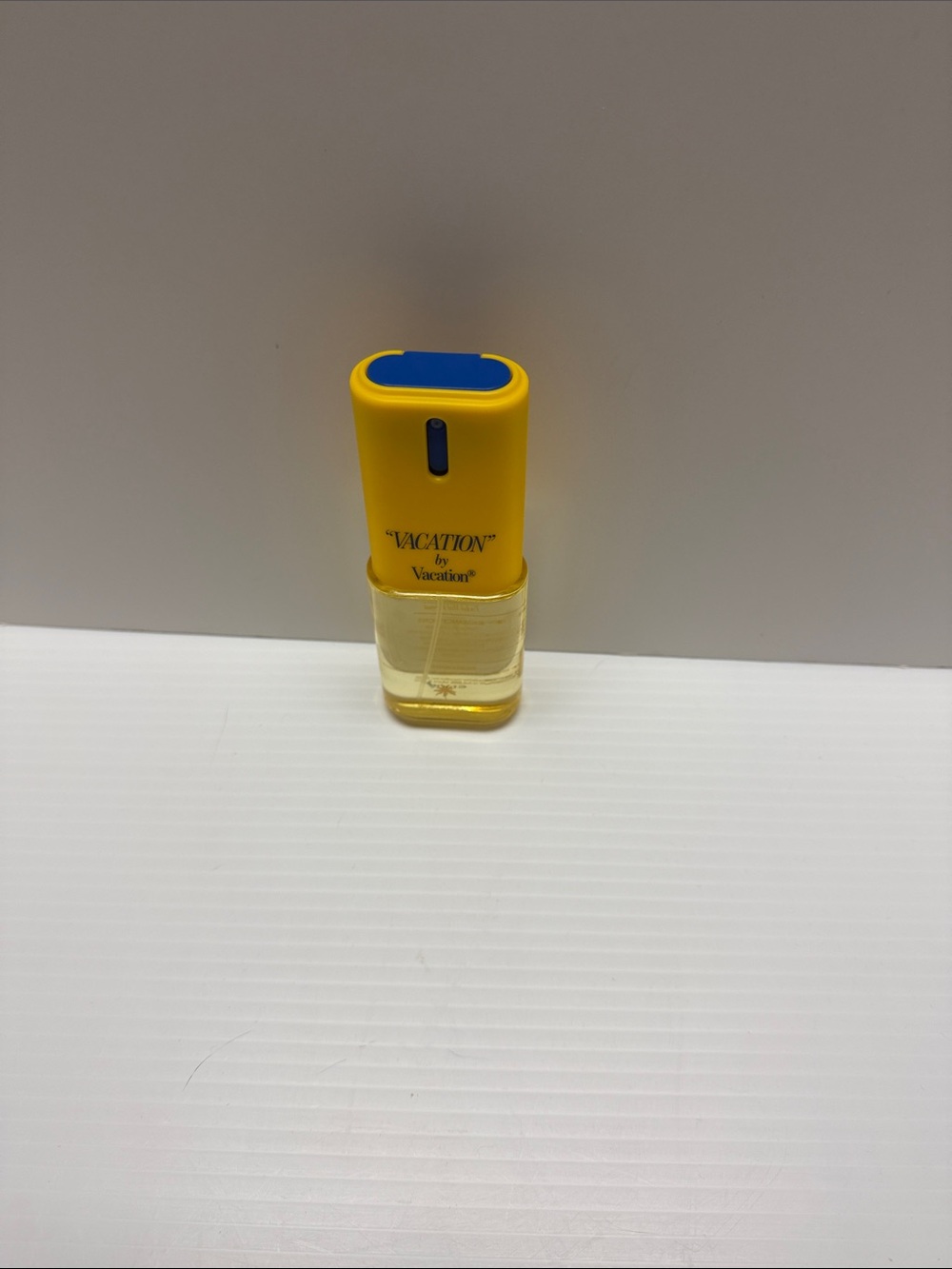 Vacation By Vacation Perfume Mist 3.0 oz - Picture 2 of 6